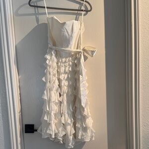 White House, Black market Elegant White Ruffle Dress